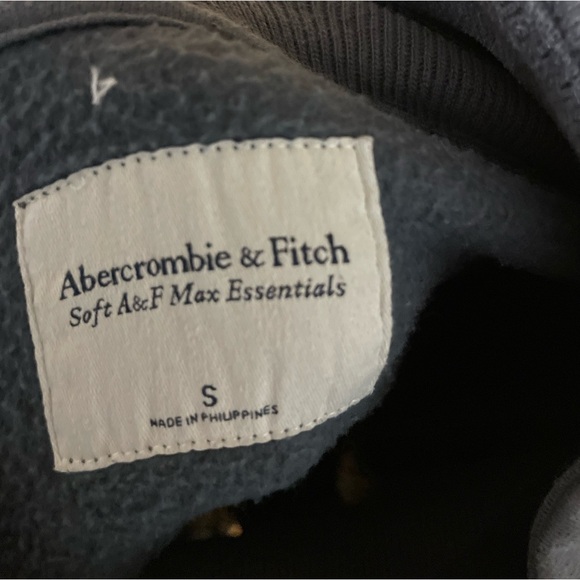 ABERCROMBIE AND FITCH -Essential Sunday Mock neck sweater - Picture 3 of 3